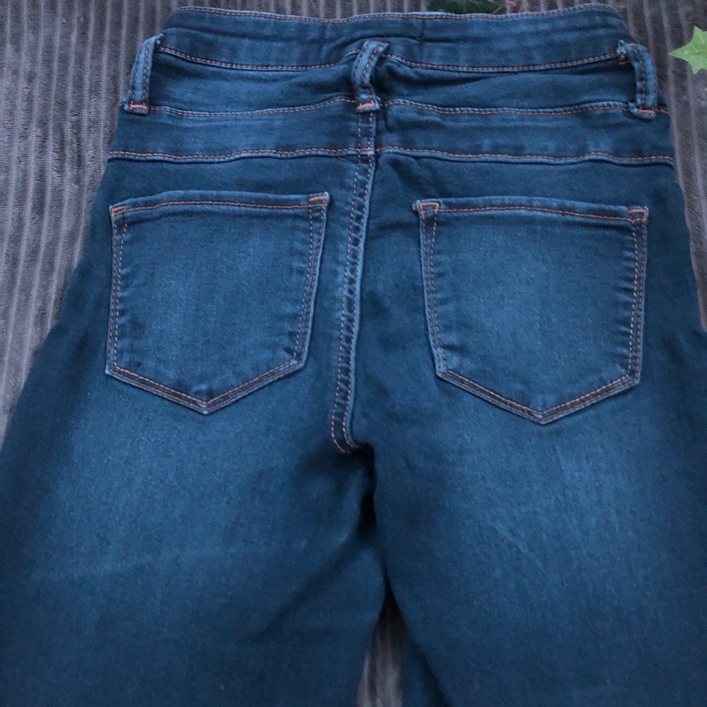 Jeans - Picture 3 of 4